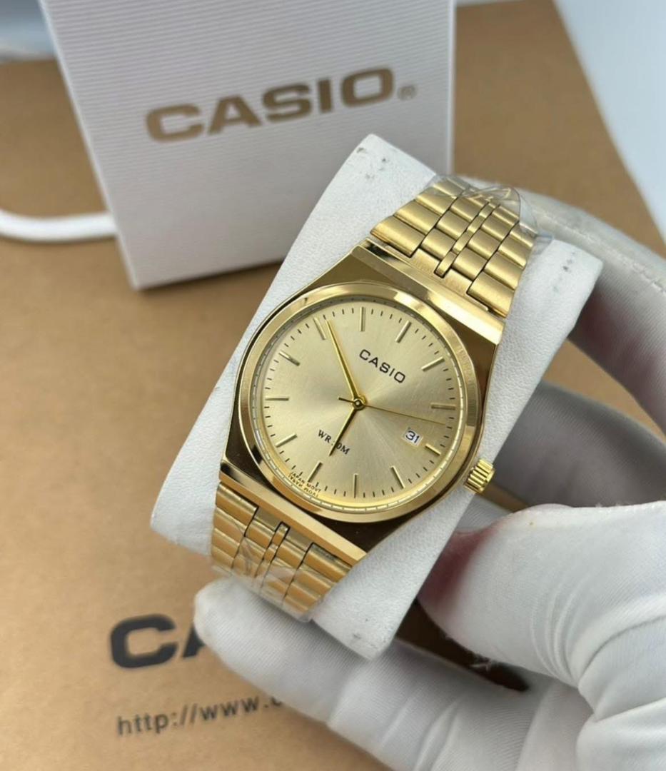 Casio Vintage Or : Élégance intemporelle